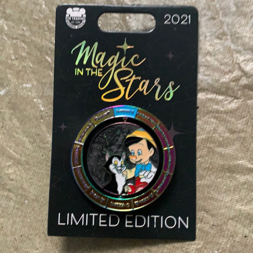 Disney Magic in the Stars Pinocchio Pin LE 4000